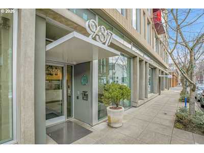 937 Glisan condo listing 213430849