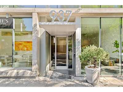 937 Glisan condo listing 679799017